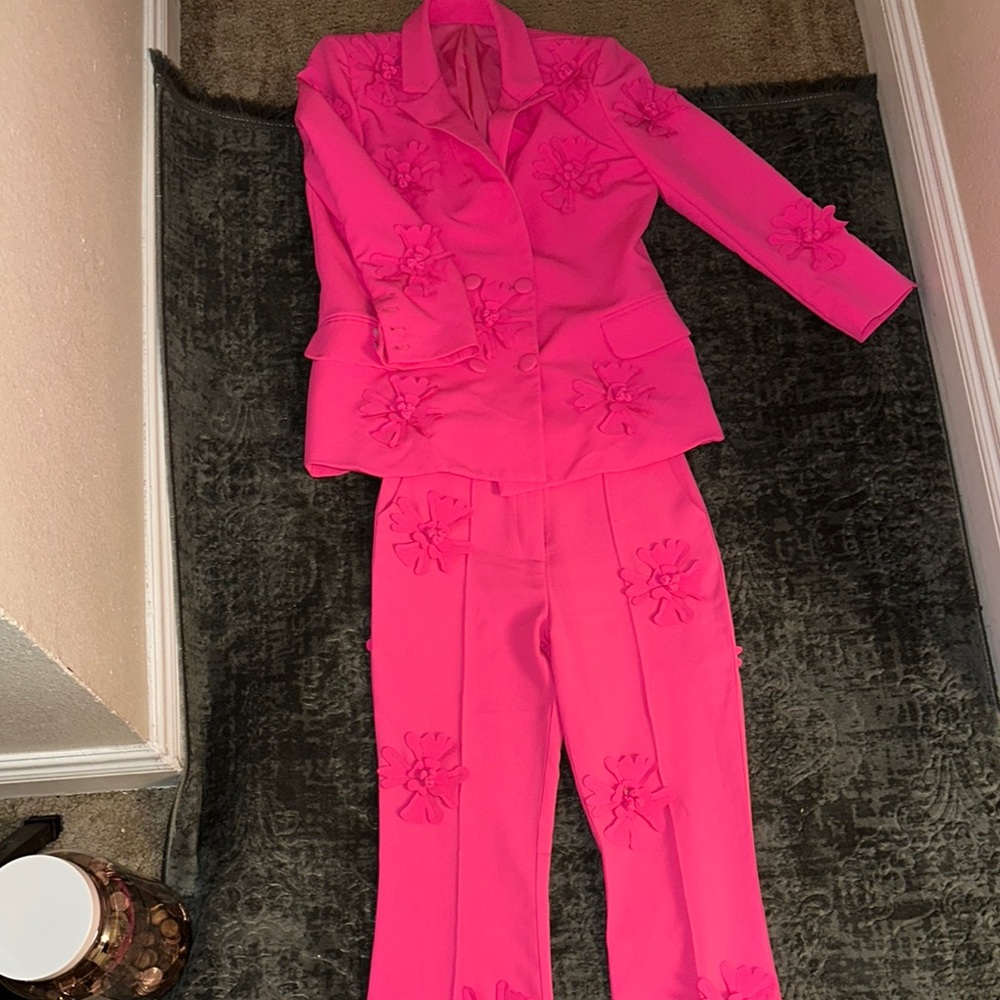 Pink Floral Women's Suit Set